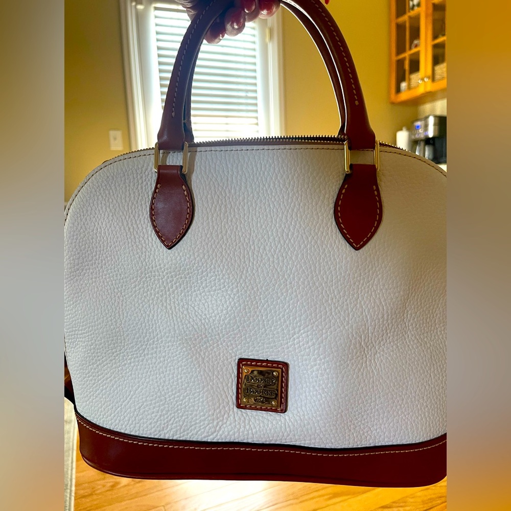 Dooney & Bourke Pebbled leather Zip Zip Satchel. Gently used. - Picture 1 of 10